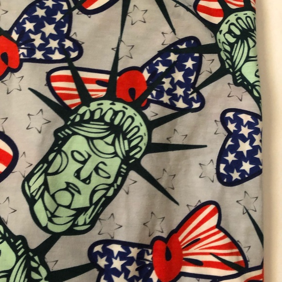 Lularoe Plus size Patriotic Top! - Picture 4 of 6